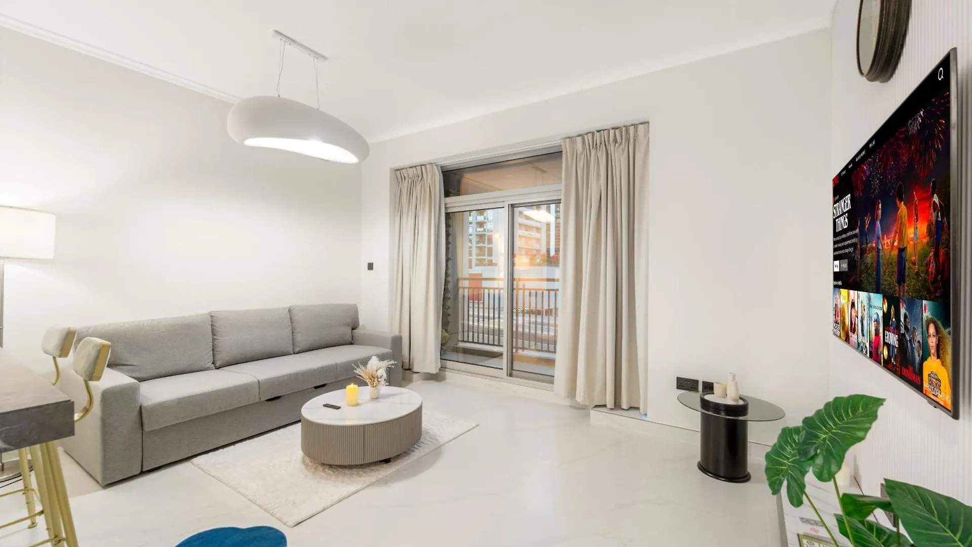 Apartment Bright & Spacious 1Br In Downtown With Balcony L Close To Dubai Mall